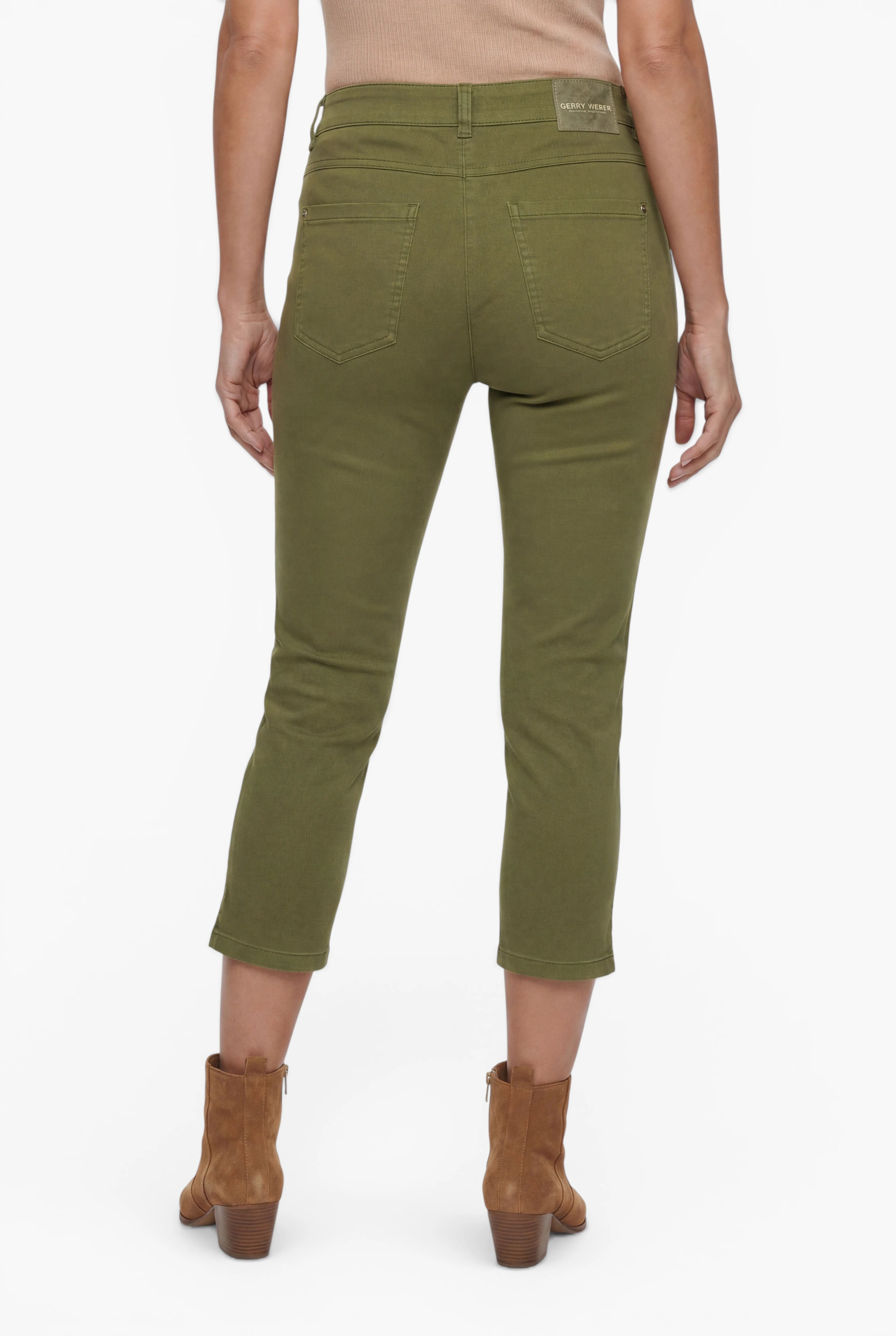 4296cf6e-ade3-4608-9165-515036dd9891.webp