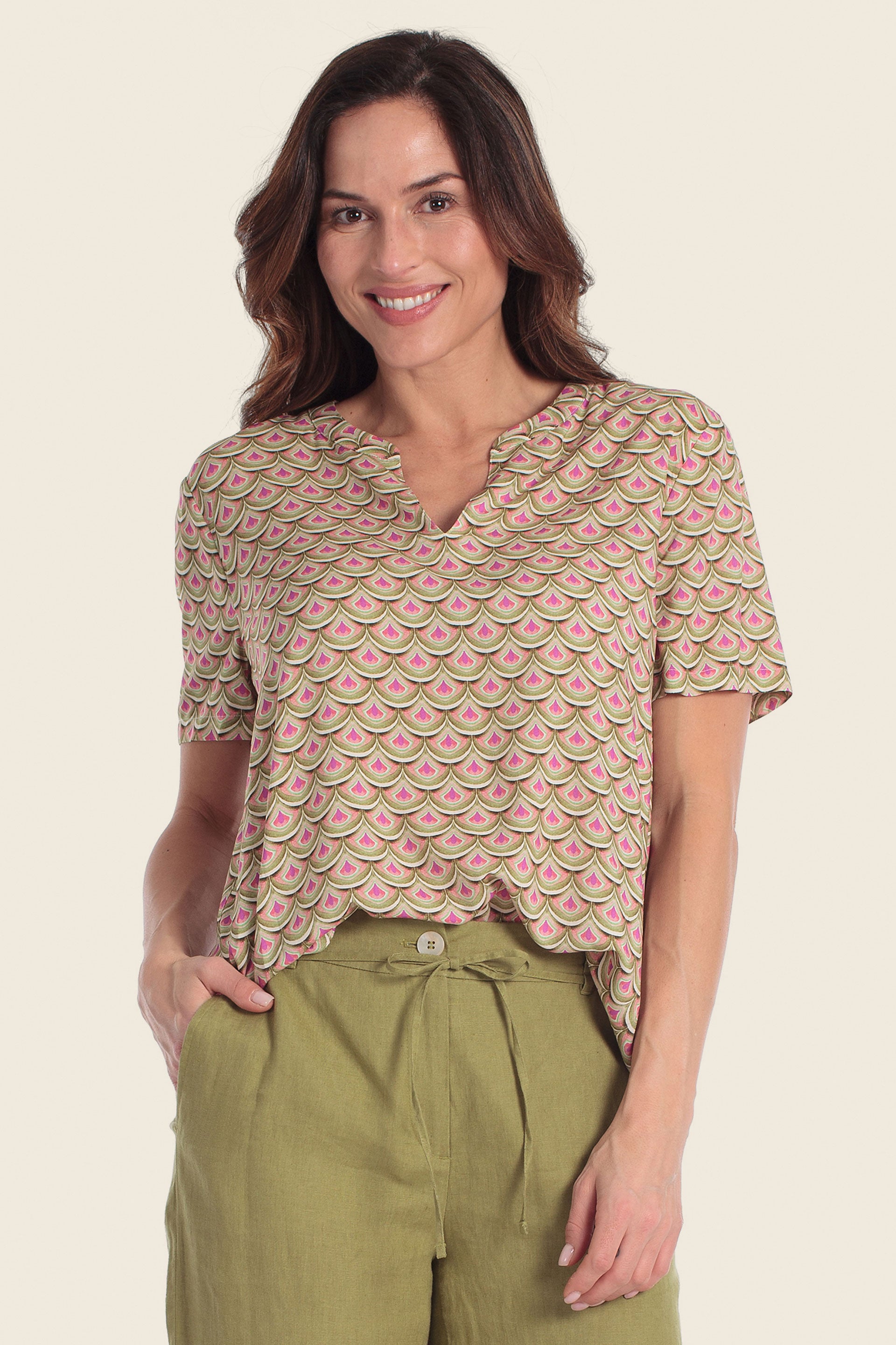 Bedruckte Viskosebluse mit V-Ausschnitt