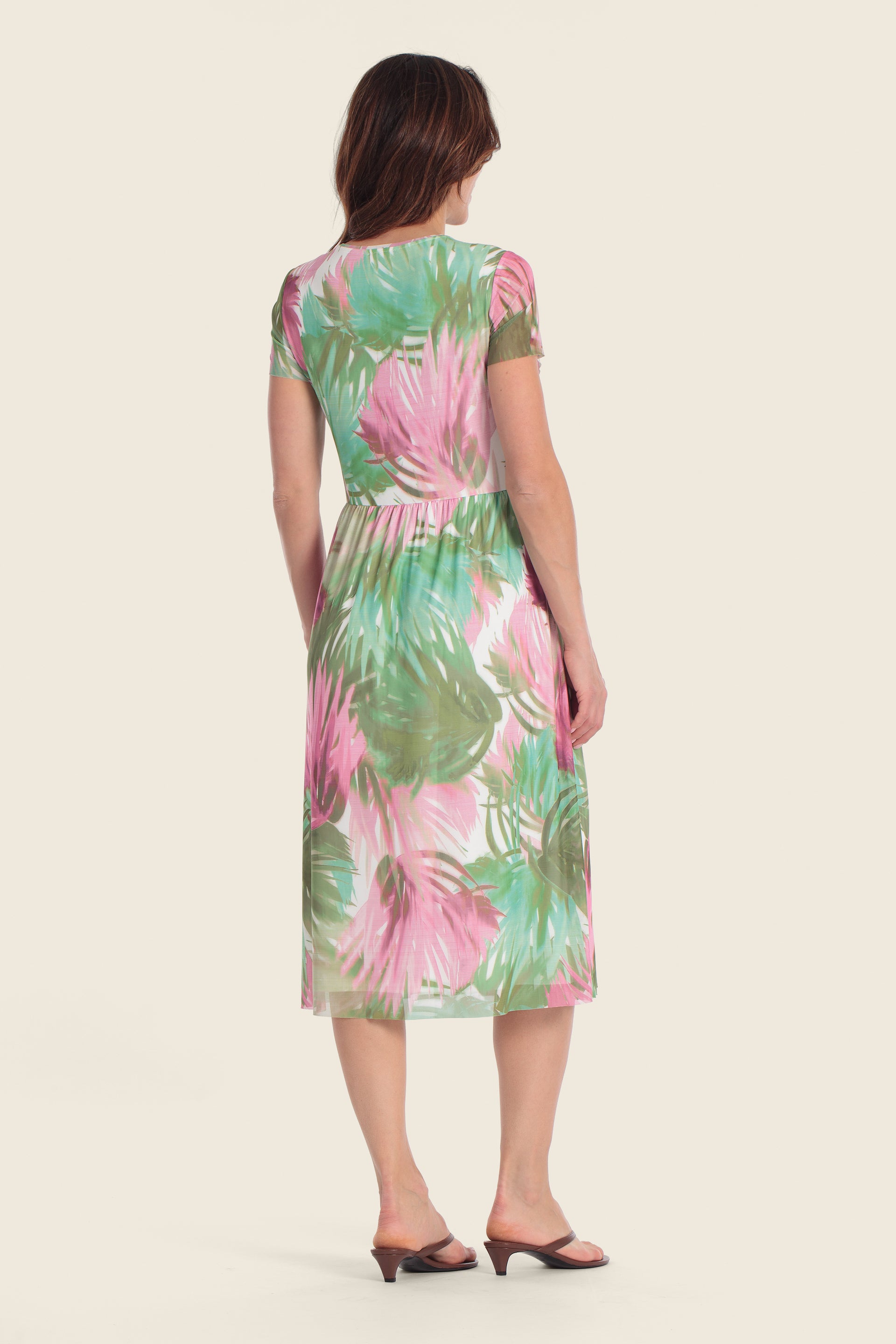 Bedrucktes Netzkleid mit Faltenrock