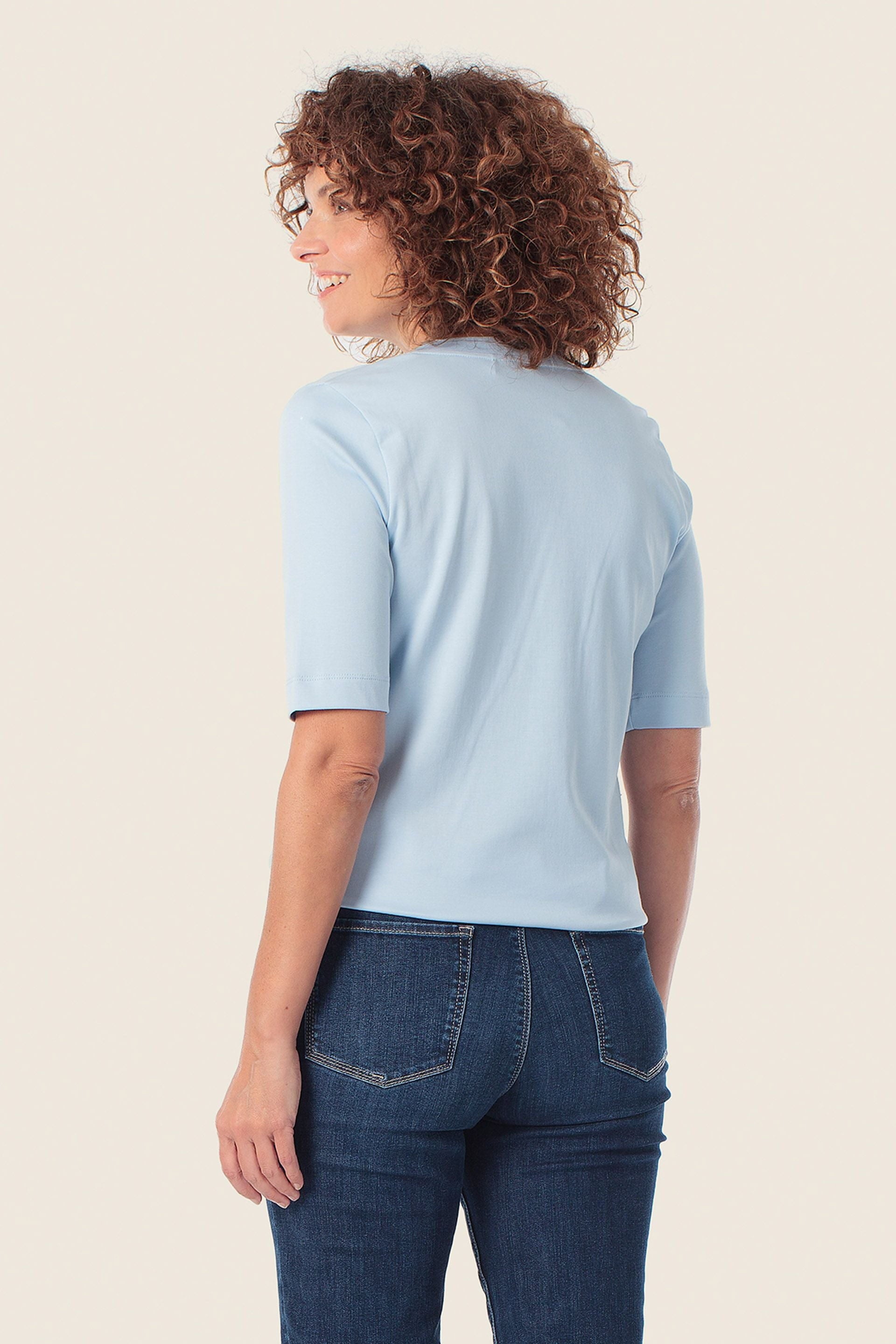 V-AUSSCHNITT T-SHIRT