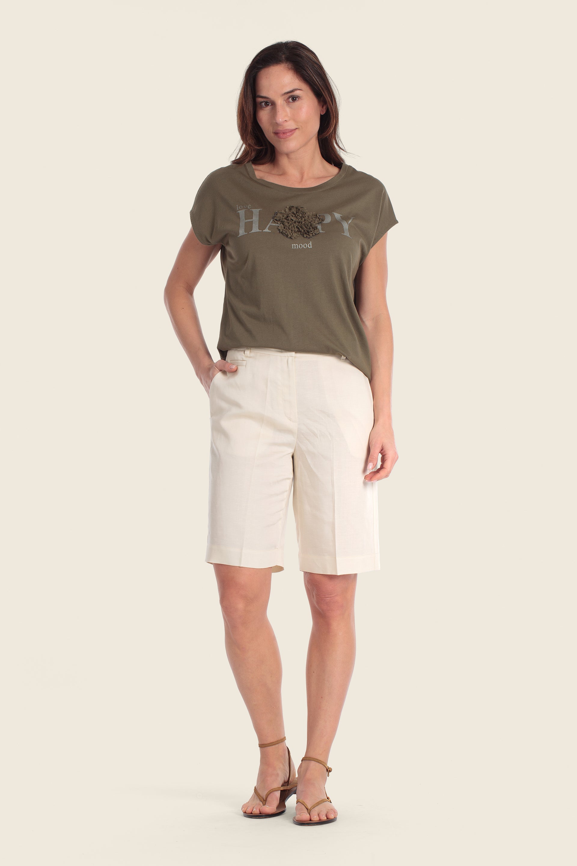 T-Shirt aus Baumwollmischgewebe mit floralem Applikationsdruck
