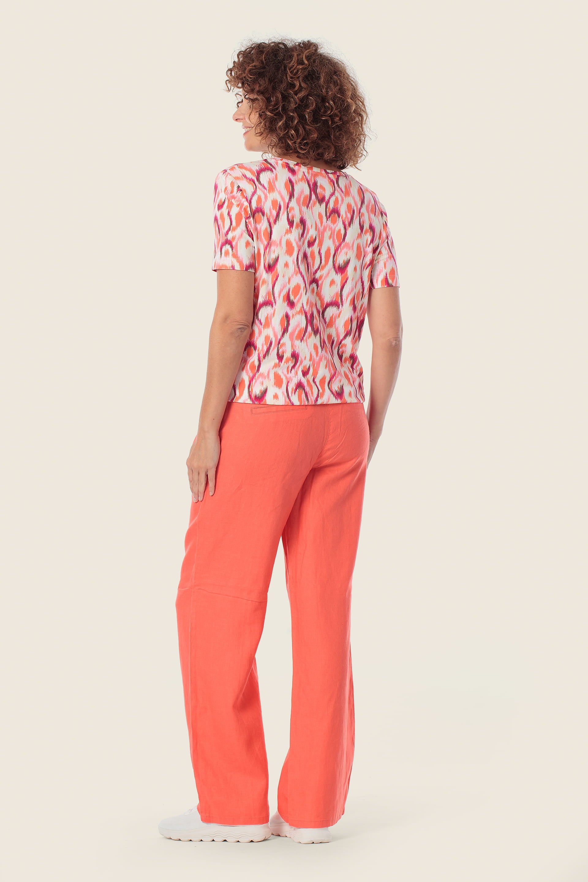 Bedrucktes T-Shirt mit Ikat-Muster