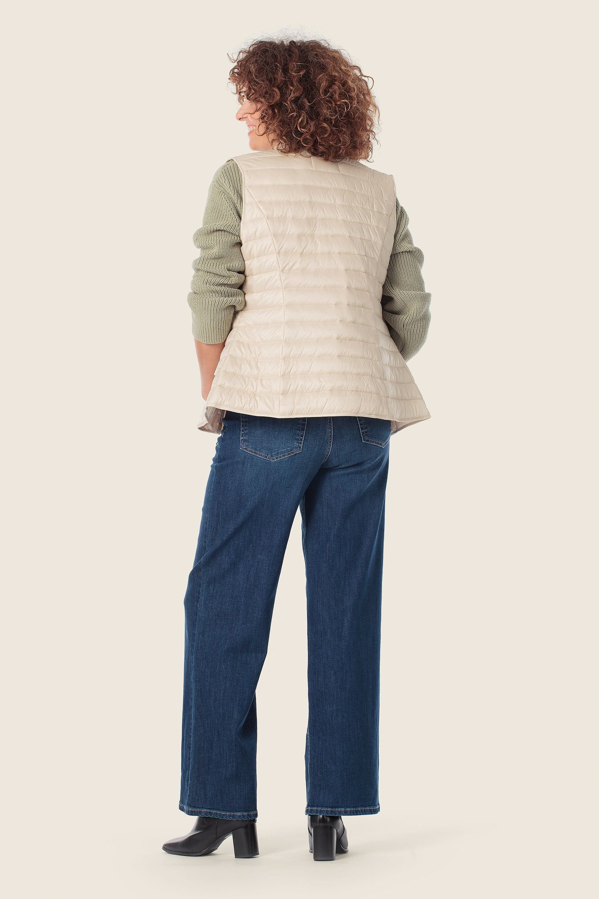 Leichte Weste mit Kordelzug