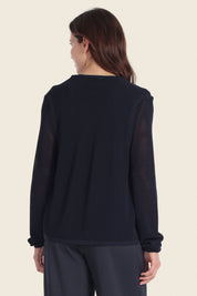 Leichte, offene Strickjacke