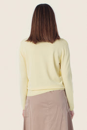Feinstrickpullover mit aufgesetzter Tasche