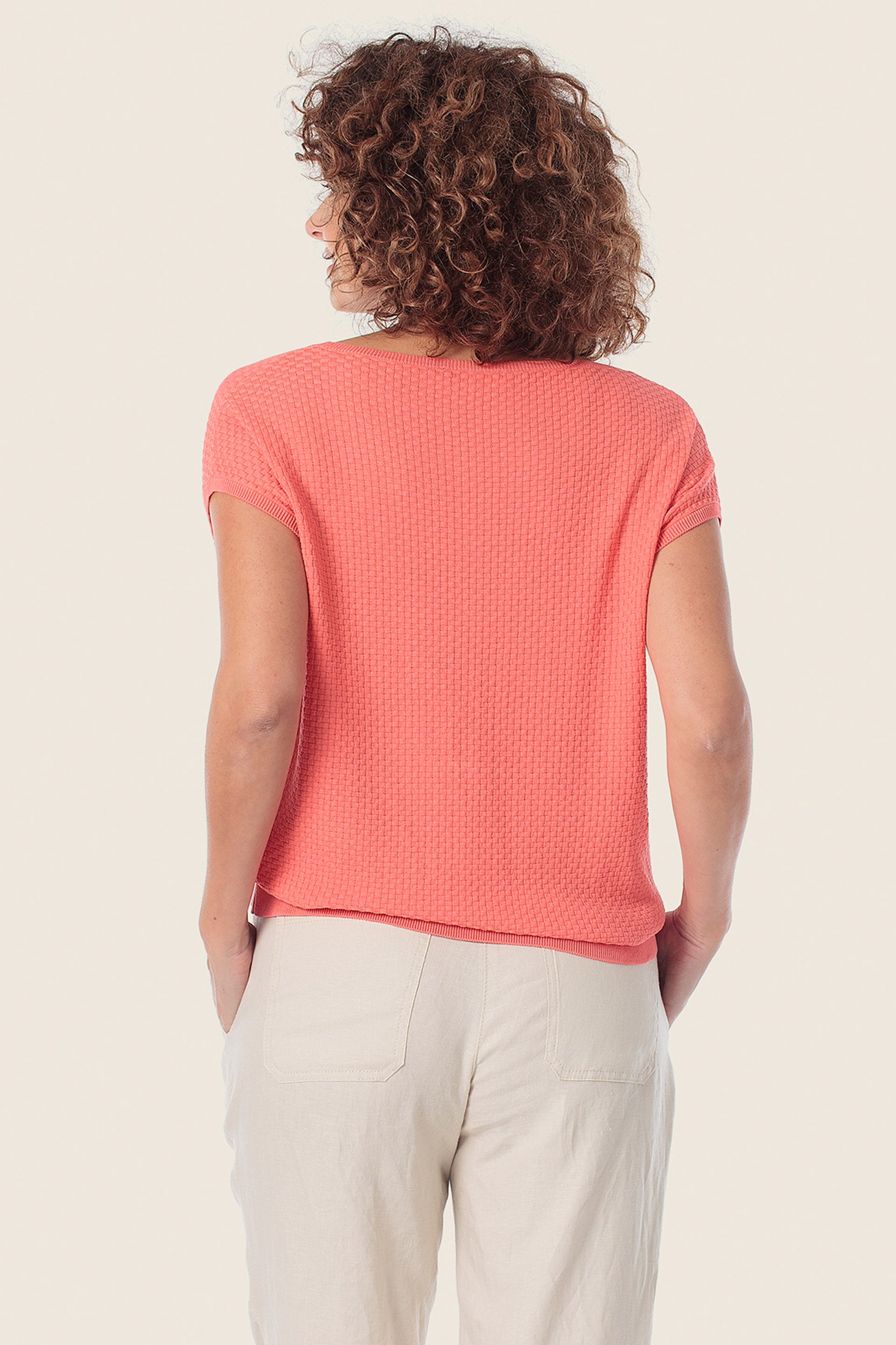 Ärmelloser Pullover aus strukturierter Baumwolle