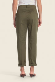 Schmal geschnittene Chino-Hose aus Baumwollstretch