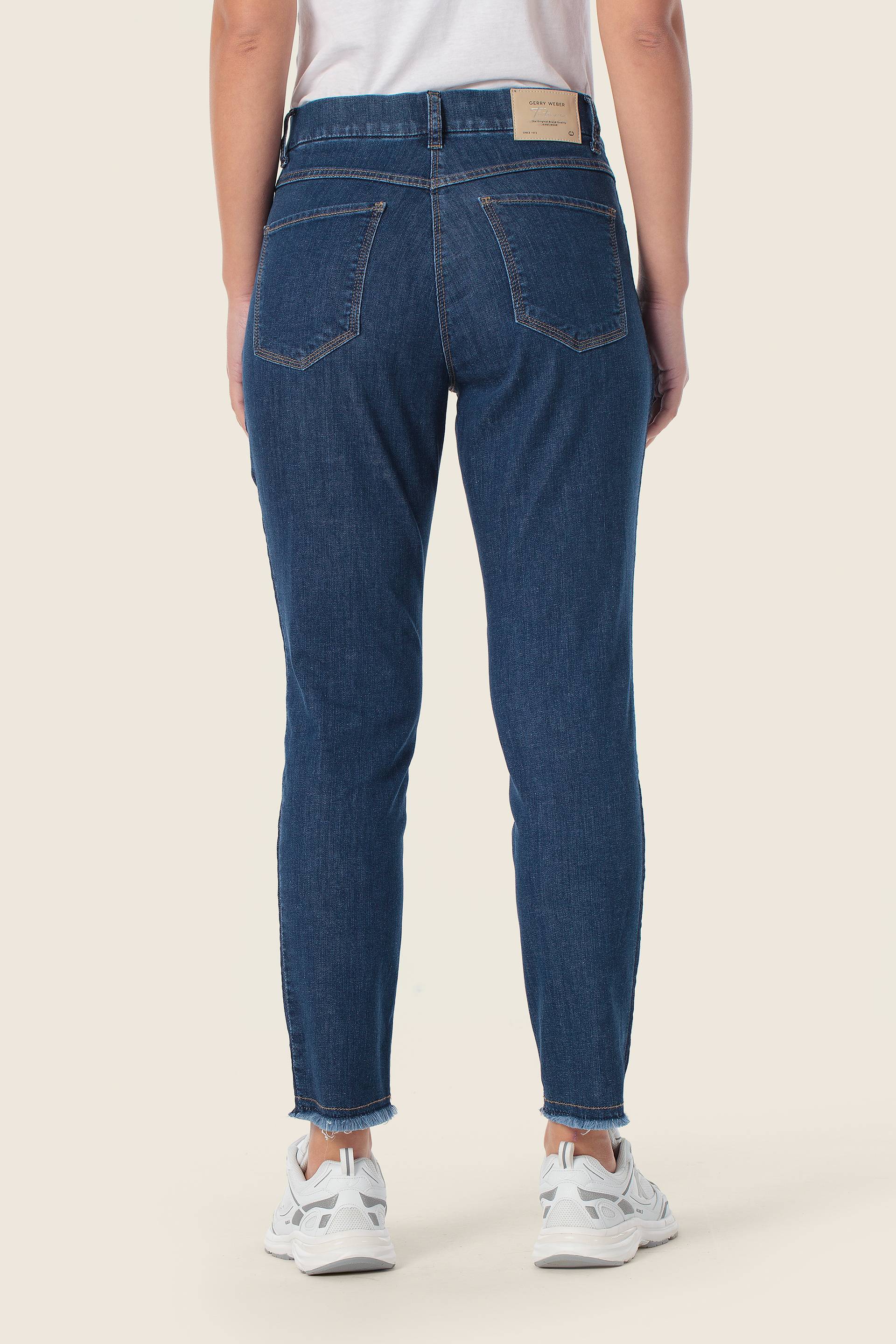 Jeans mit ausgefranstem Saum von GERRY WEBER