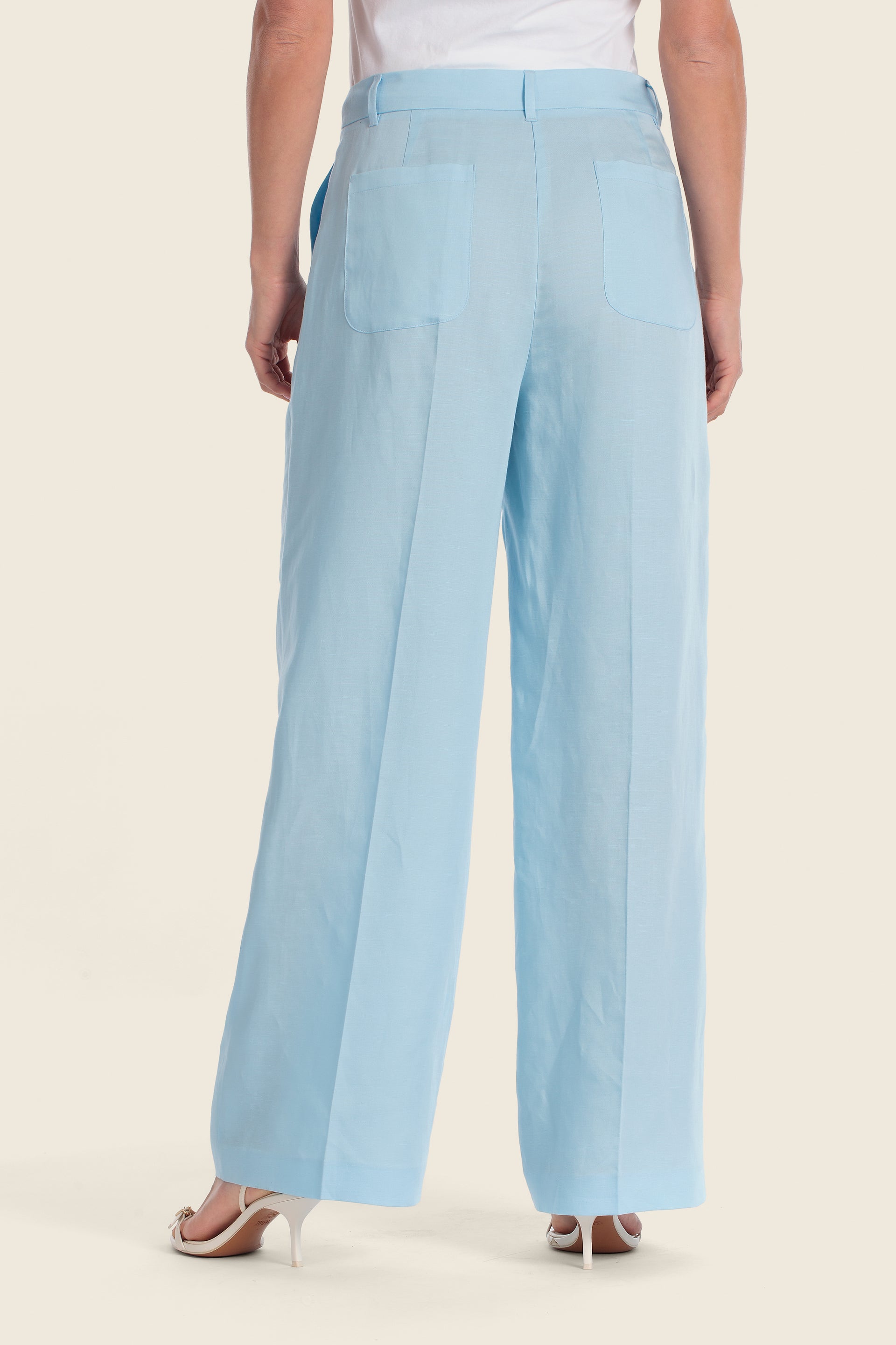Chino-Hose mit geradem Bein und Bundfalten