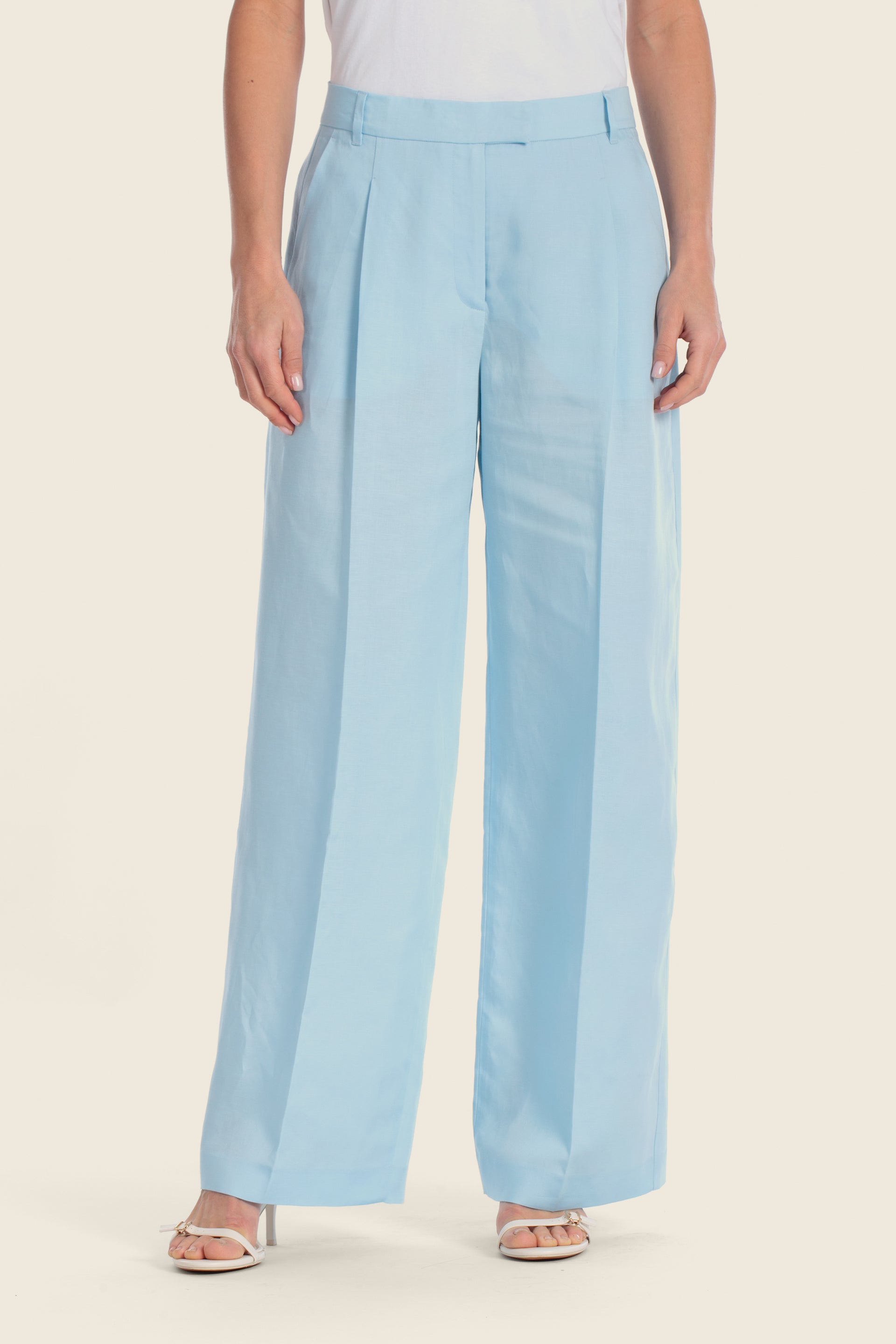 Chino-Hose mit geradem Bein und Bundfalten