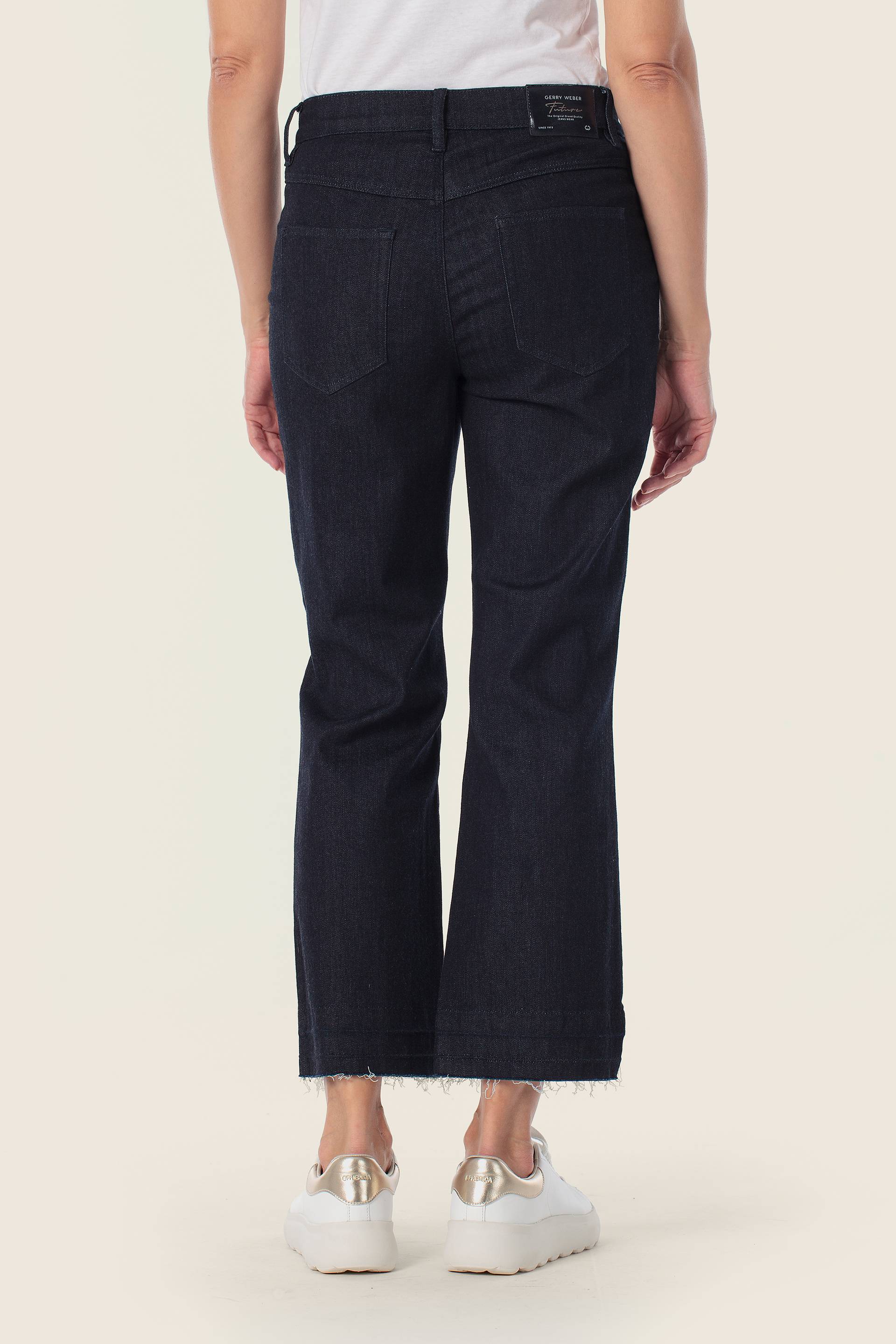 Stoffhose im Jeanslook und ausgefranstem Saum von GERRY WEBER