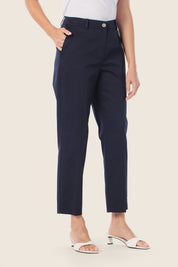 Schmale Chino Hose aus Baumwolle