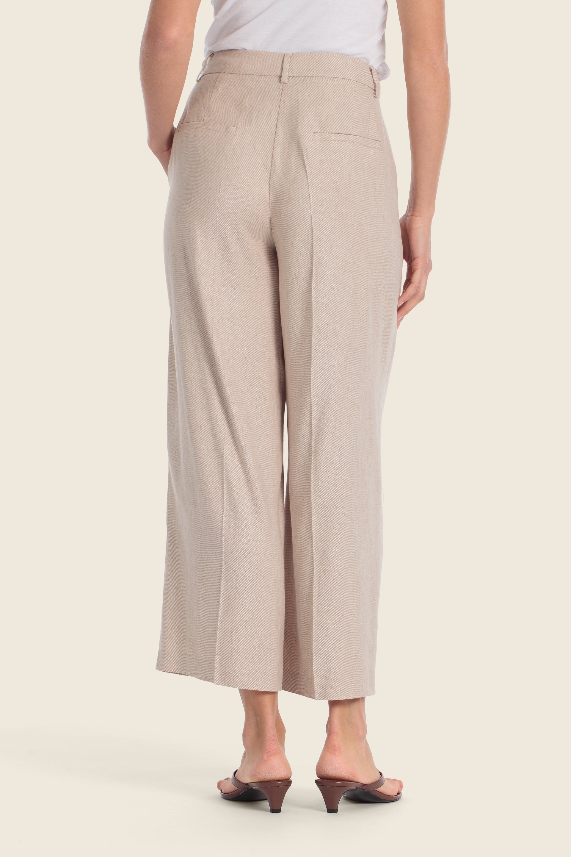 Chino-Hose mit weitem Bein aus Leinenmischgewebe