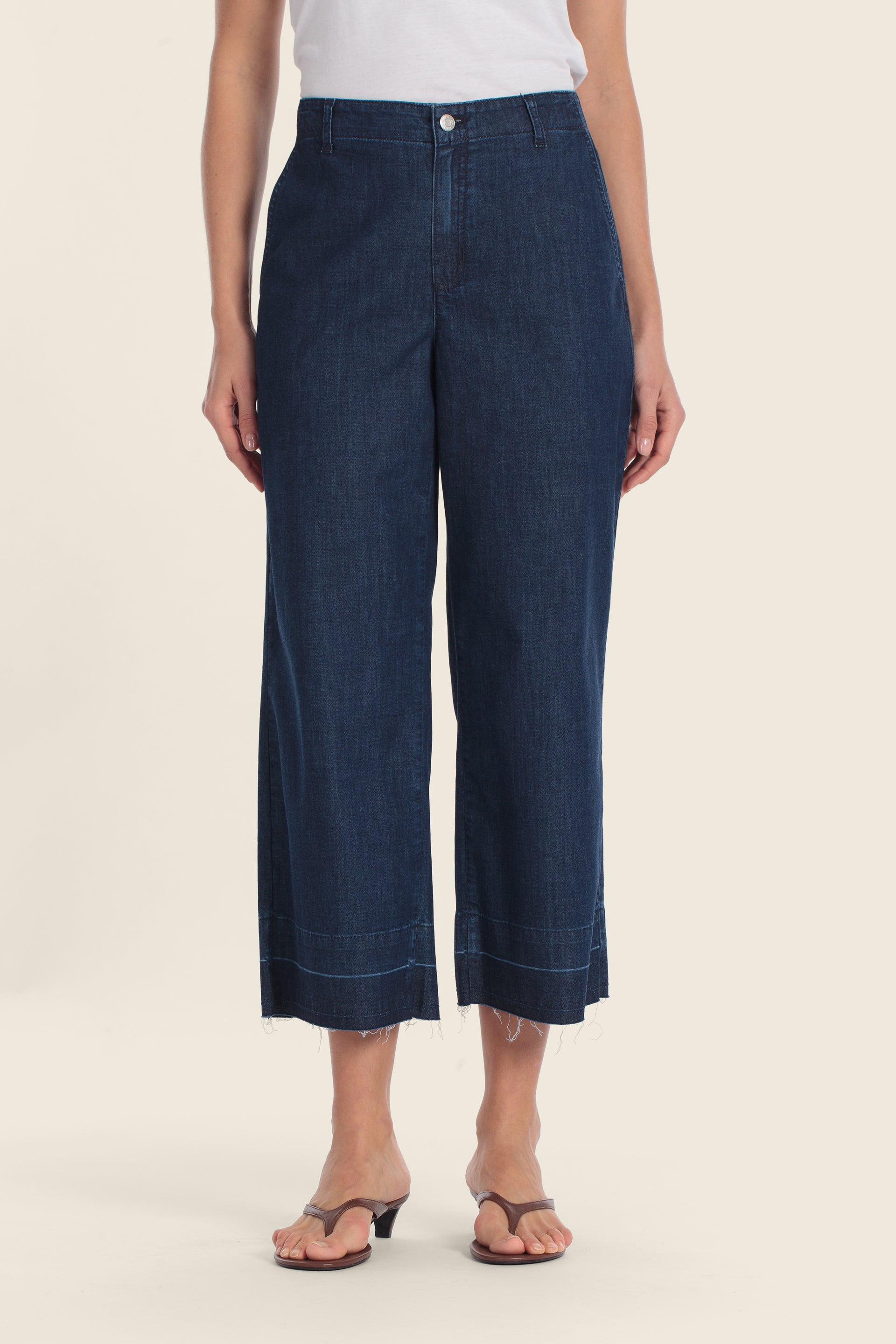 Kurze Chino-Hosen mit Stückfärbung
