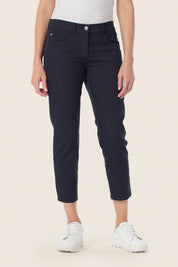 Schmal geschnittene, knöchellange Hose mit Stretchanteil