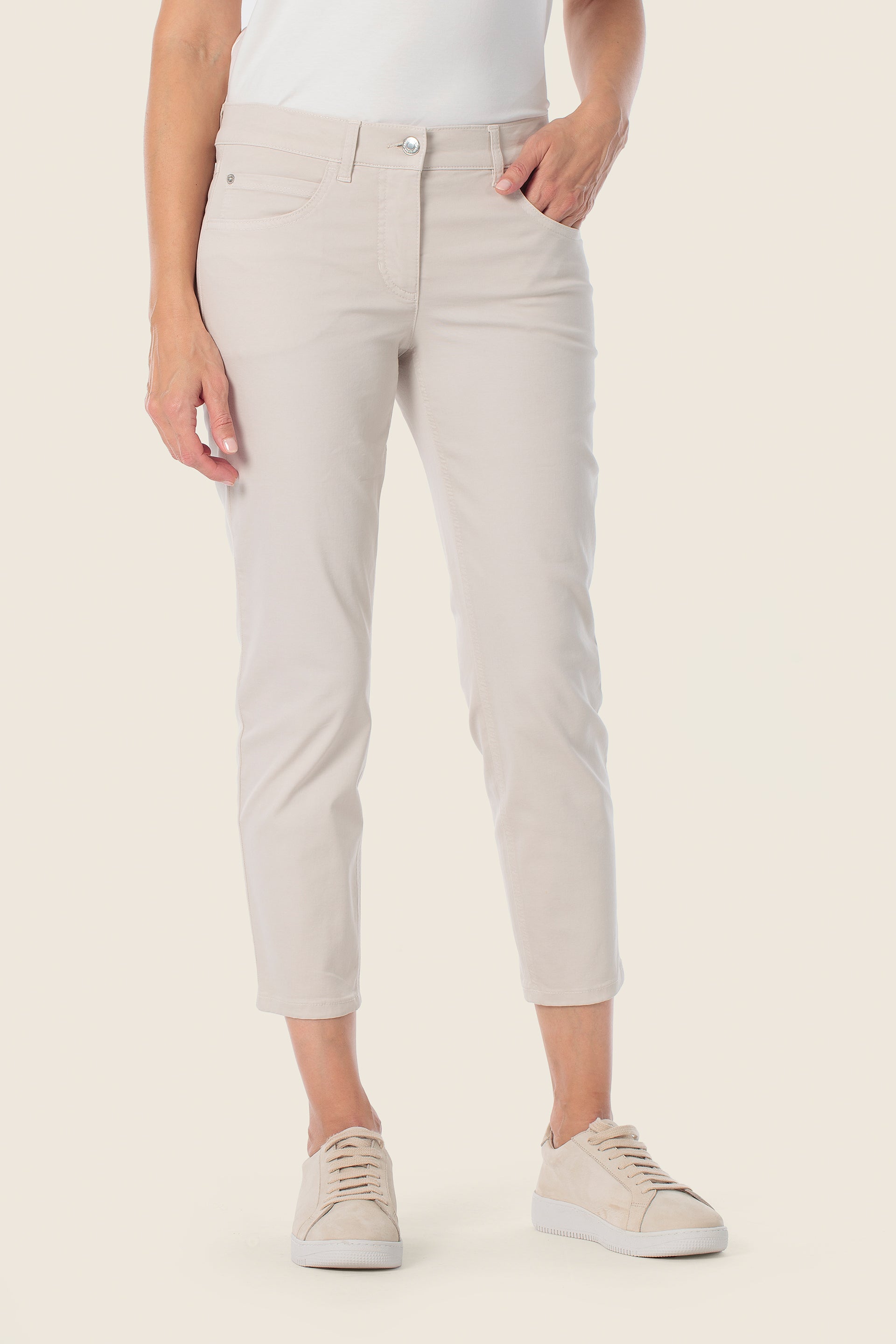 Schmal geschnittene, knöchellange Hose mit Stretchanteil