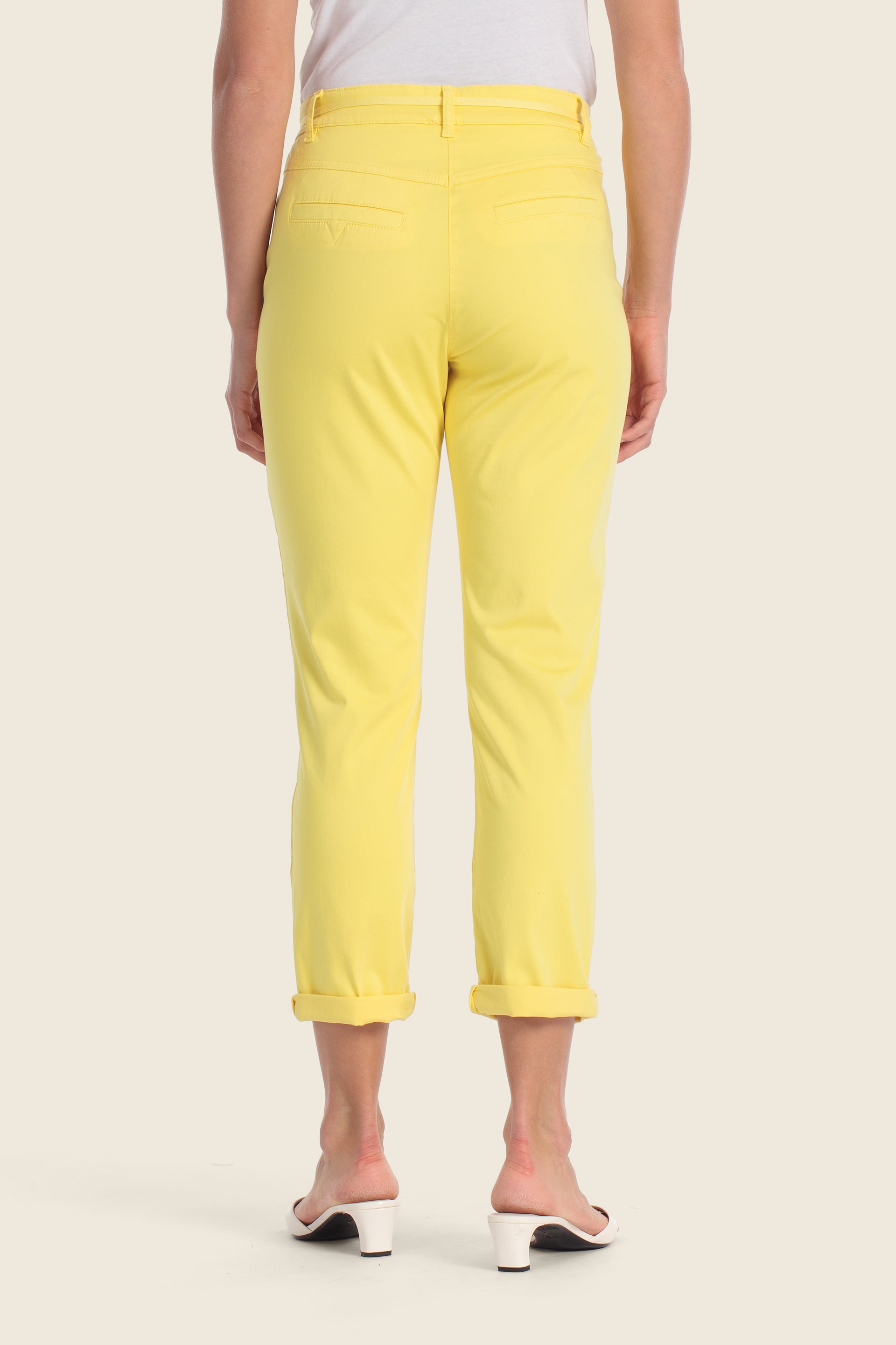 Kessie Chino-Hose aus Baumwollstretch mit Stoffgürtel