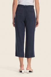 Chinos mit weitem Bein aus Lyocell™ mit Stoffgürtel