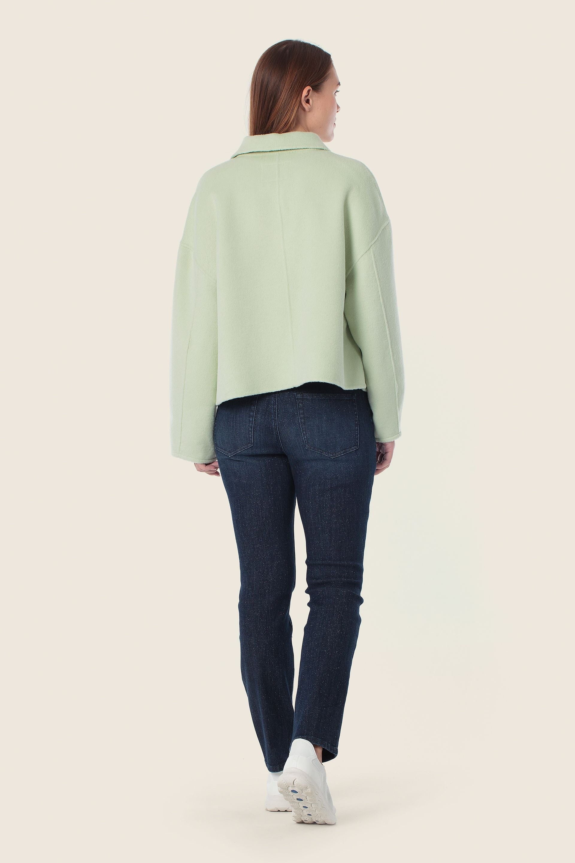 Kurzer Wollmantel mit Patch Taschen