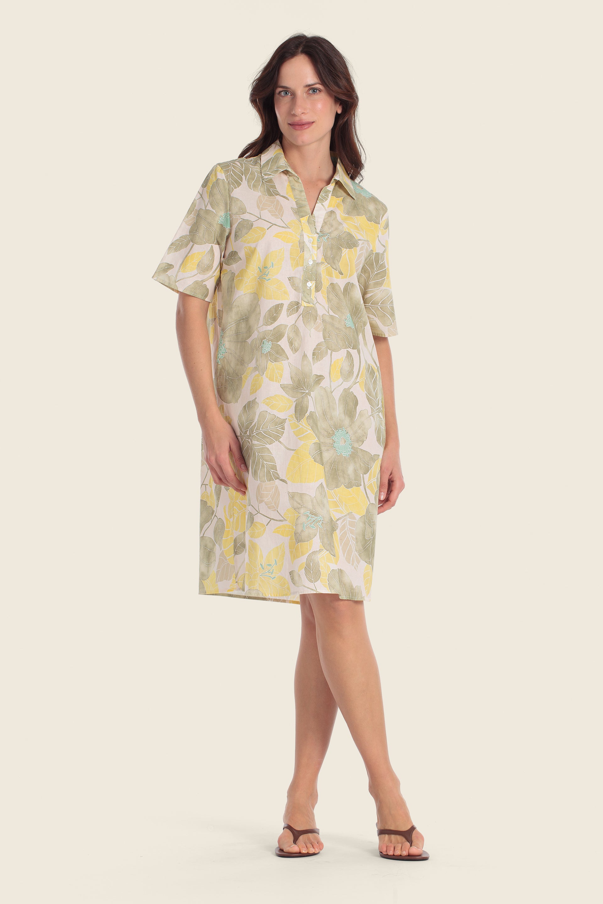 Polo-Kleid aus bedruckter Baumwolle mit Blumenmuster