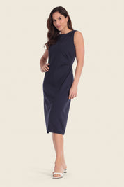 Ärmelloses Strickkleid mit seitlichem Knotendetail