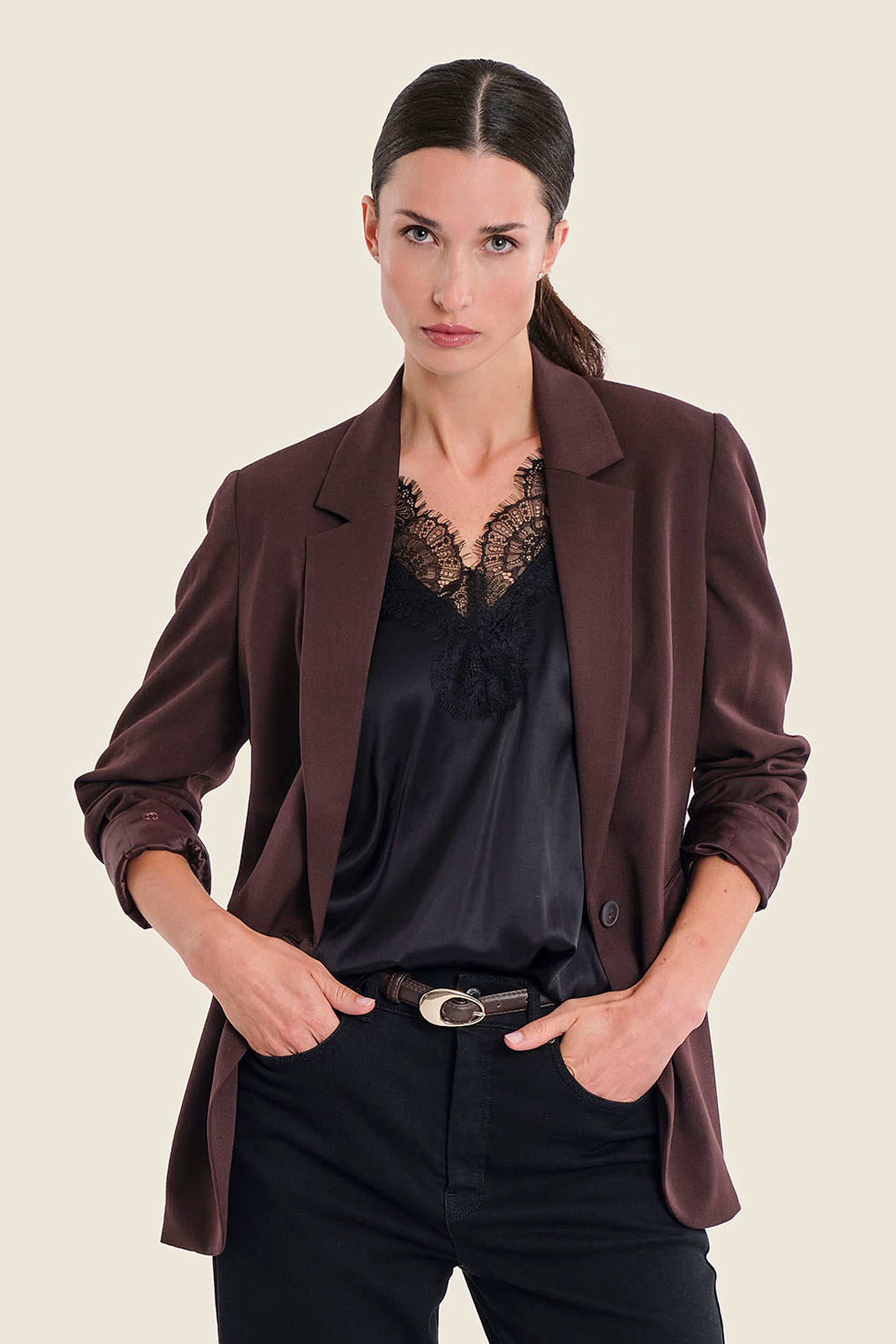 Taillierter Blazer mit Paspeltaschen, Pflaumenbraun