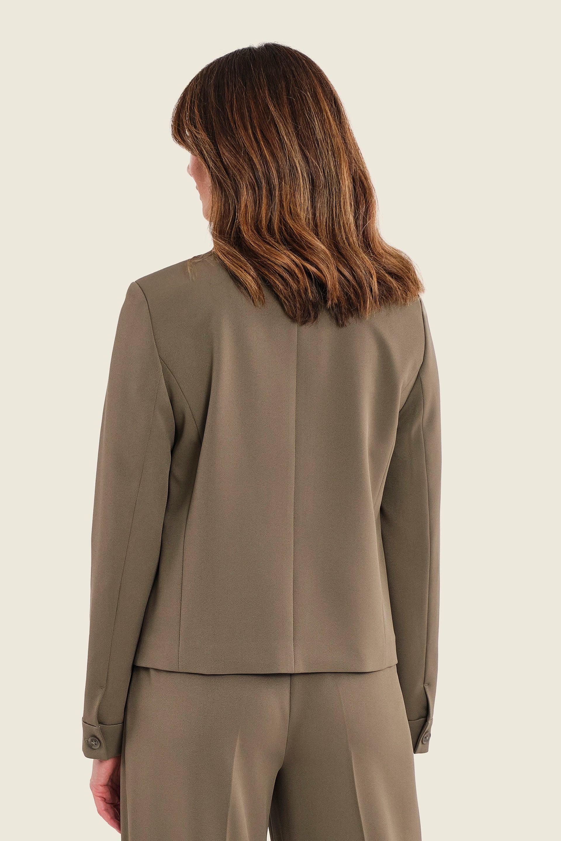 Kurze Jacke mit Hemdkragen und aufgesetzten Taschen, Meeresgrün