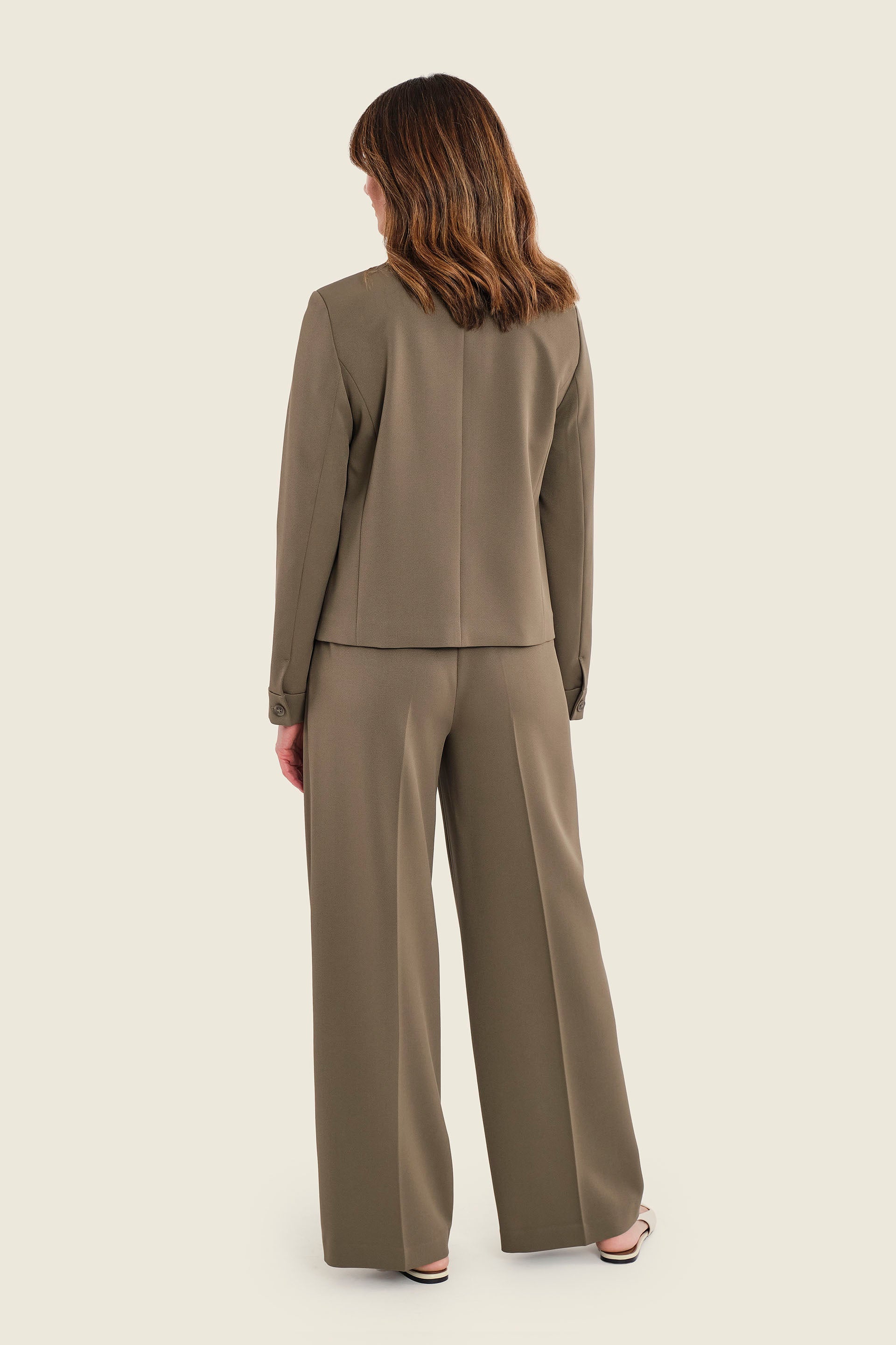Kurze Jacke mit Hemdkragen und aufgesetzten Taschen, Meeresgrün