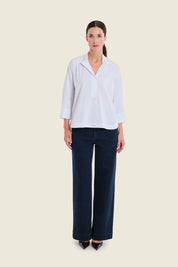 Leichte Bluse mit Stehkragen, Weiß