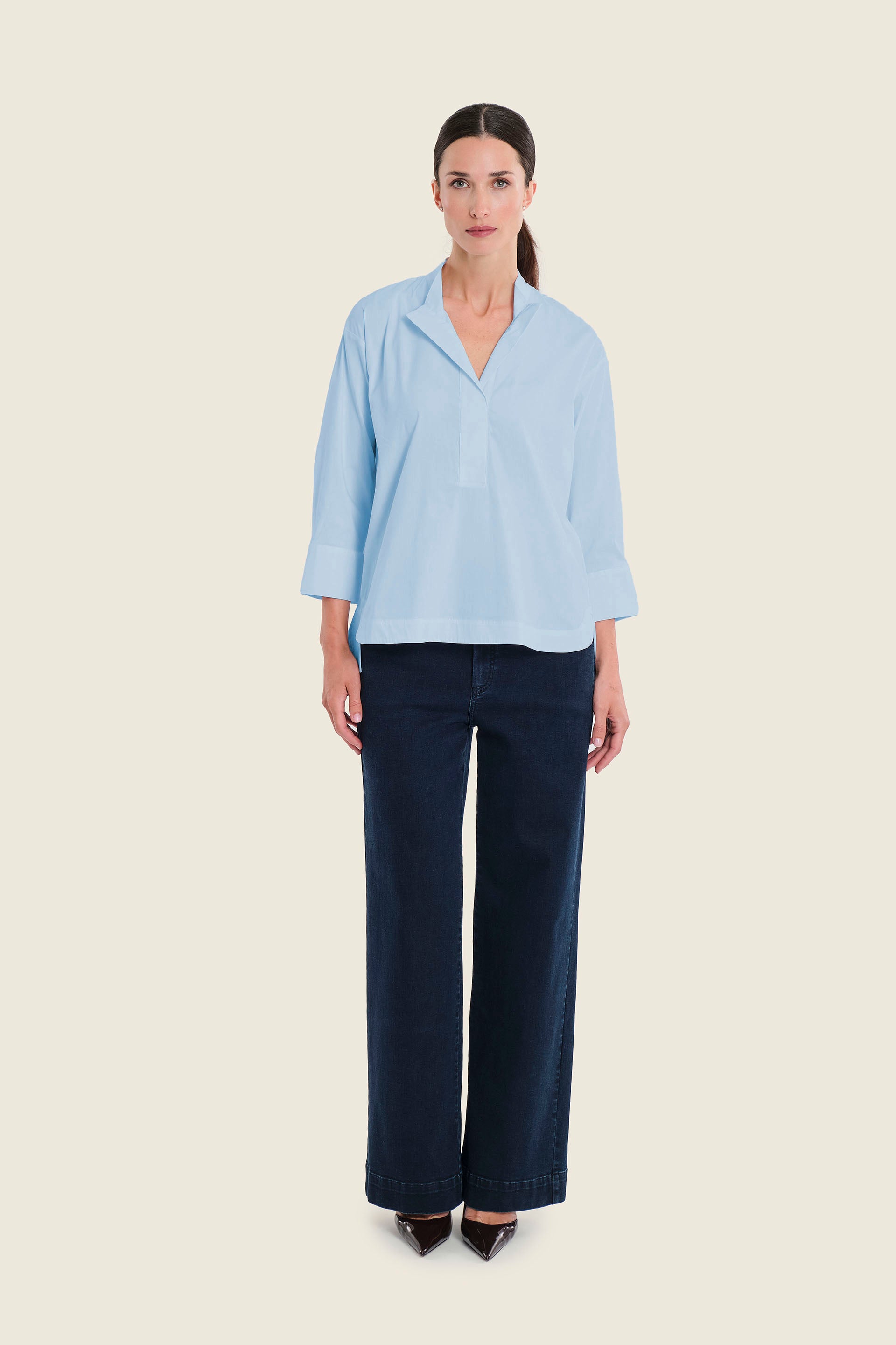 Leichte Bluse mit Stehkragen, Himmelblau