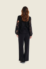 Strukturbluse mit Rundhalsausschnitt, Schwarz