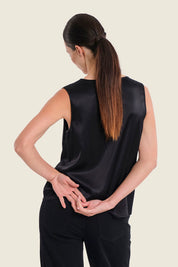 Ärmellose Bluse mit Spitze am V-Ausschnitt, Schwarz