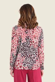 Klassische Viskosebluse mit Tiermuster, Wildmuster Rauch