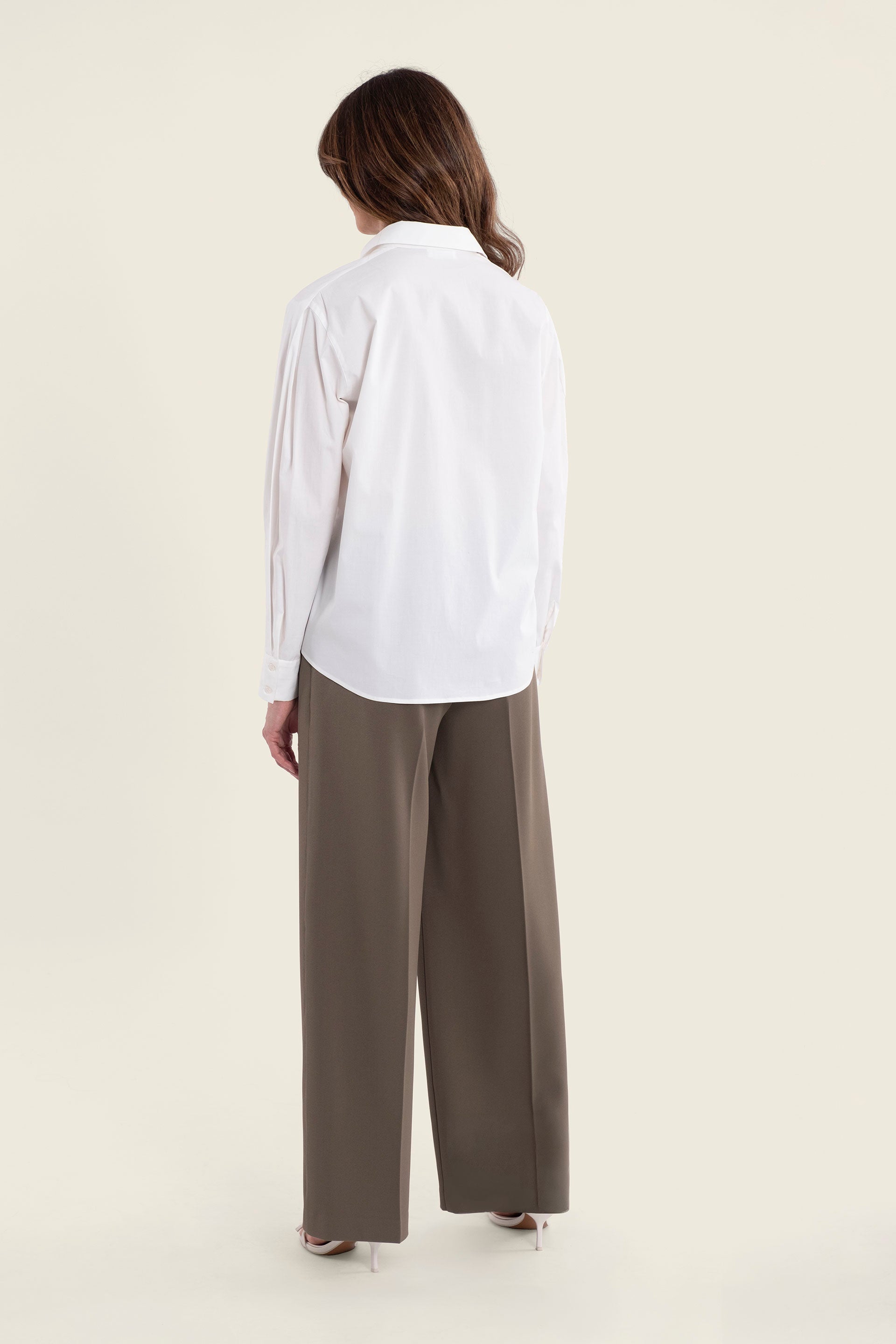 Hemdbluse aus Stretch-Baumwolle mit Krempelärmeln, Weiß