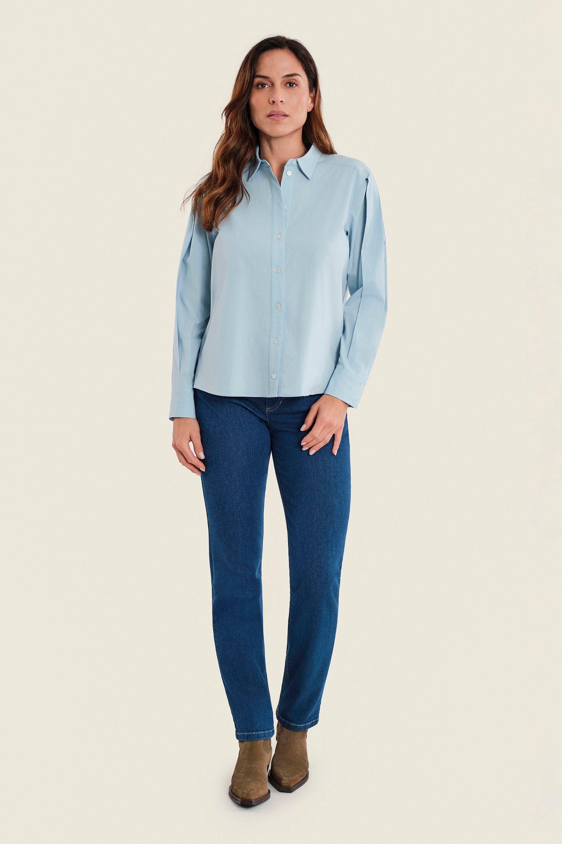 Hemdbluse aus Stretch-Baumwolle mit Krempelärmeln, Himmelblau