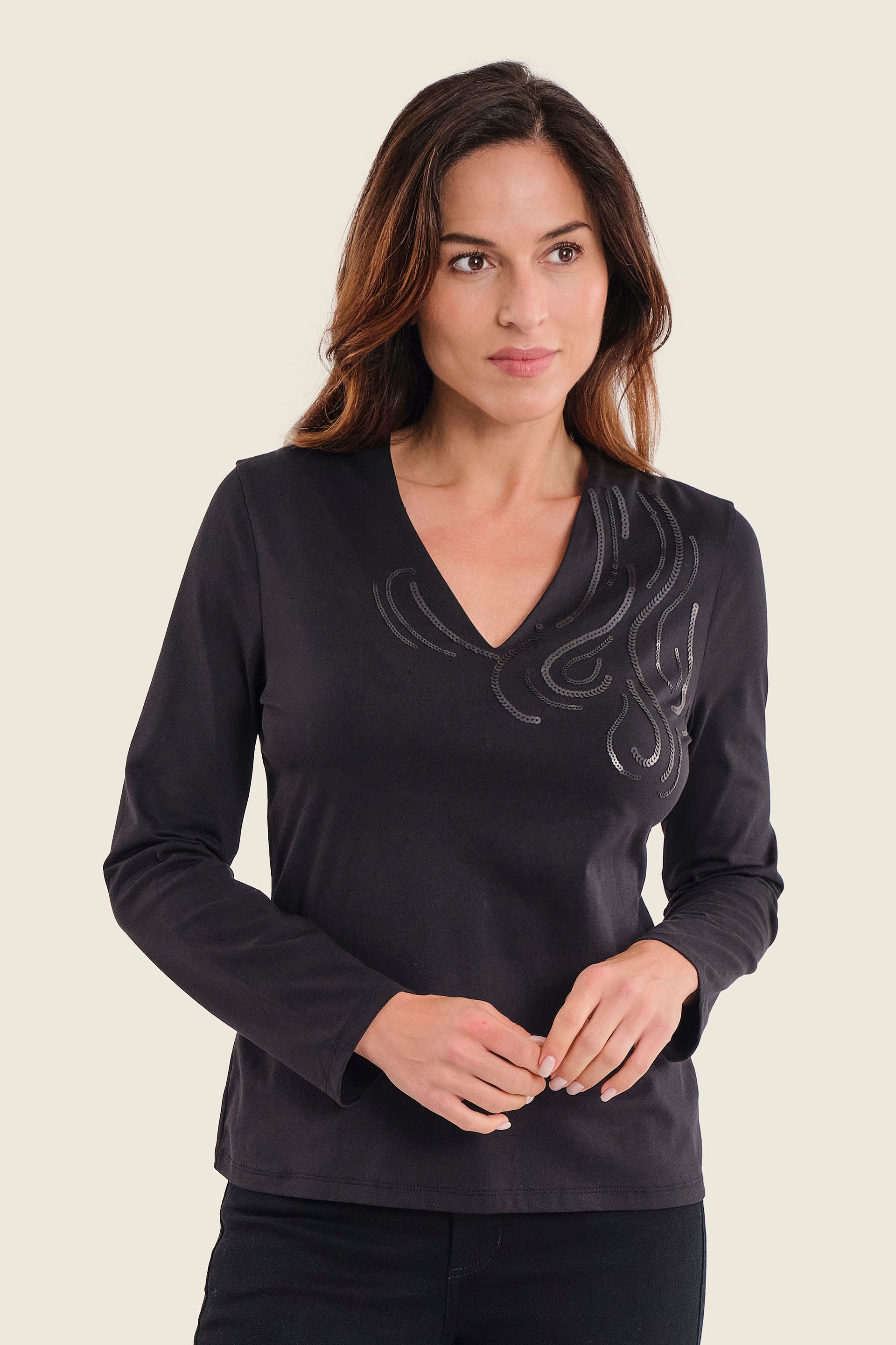 Shirt mit V-Ausschnitt und Pailletten, Schwarz