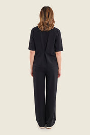 Shirt aus Modalmischung mit Kontrastnähten, Schwarz