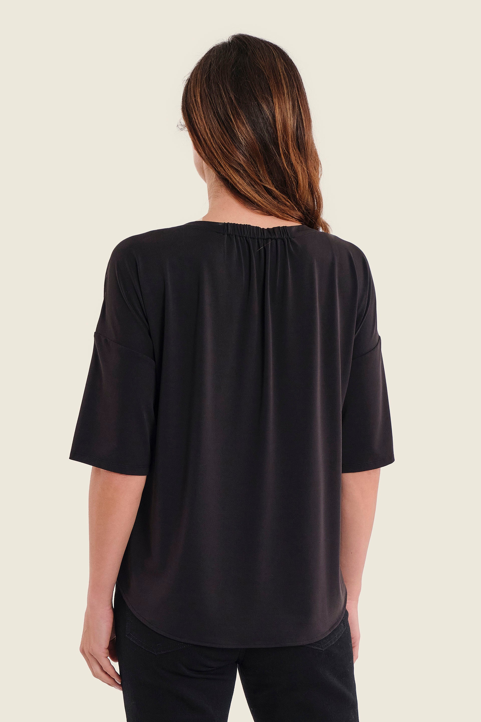 Lockeres Shirt mit verlängertem Rücken, Schwarz