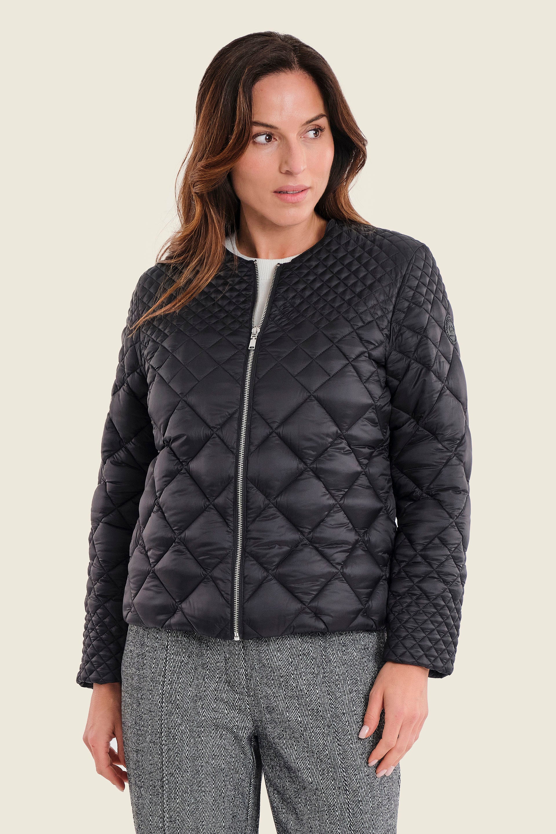 Steppjacke mit Farbverlauf, Schwarz