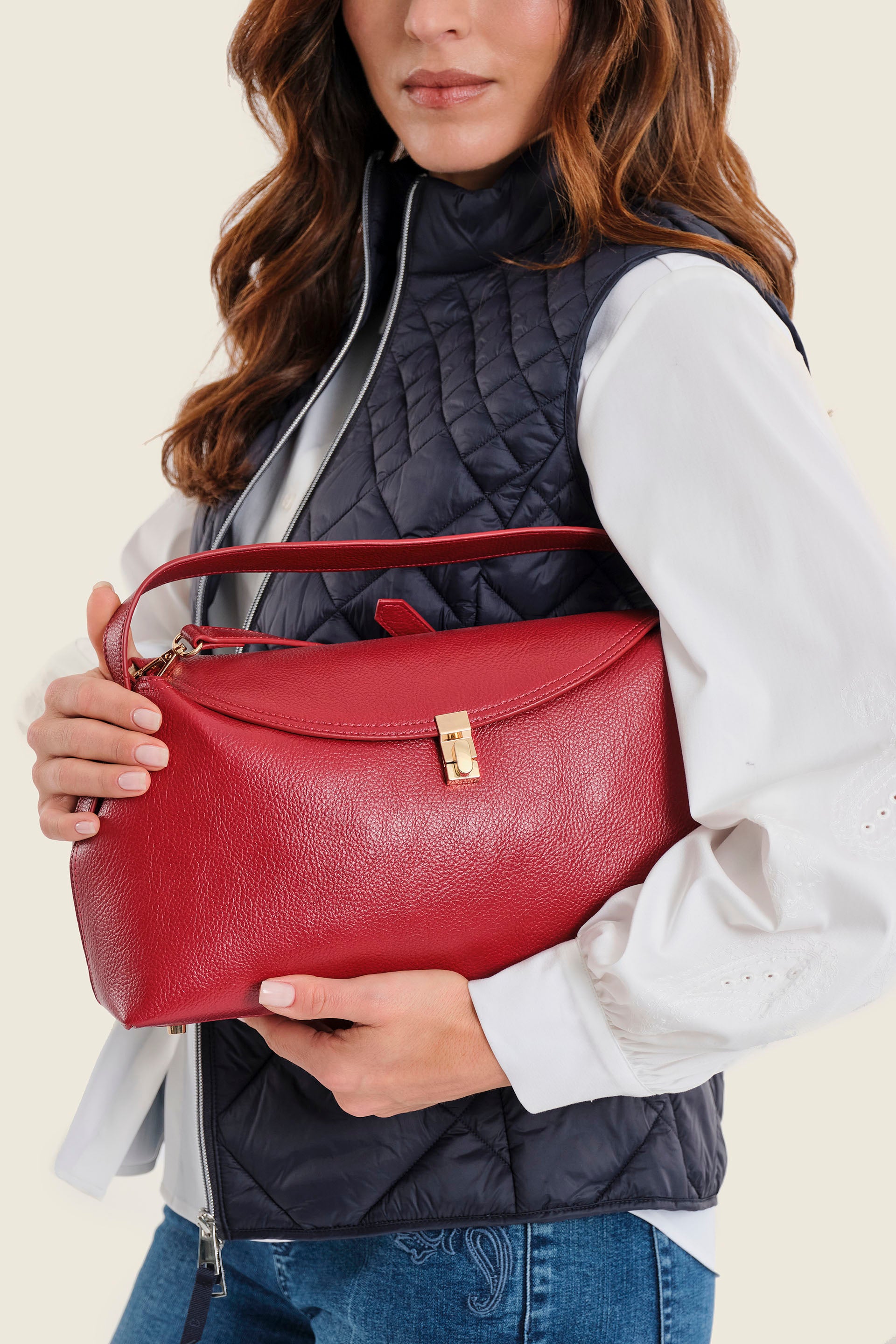 Schultertasche mit Farbverlauf, Rubinrot