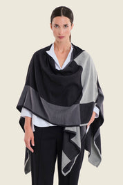 Poncho mit Fischgratmuster, Schwarz