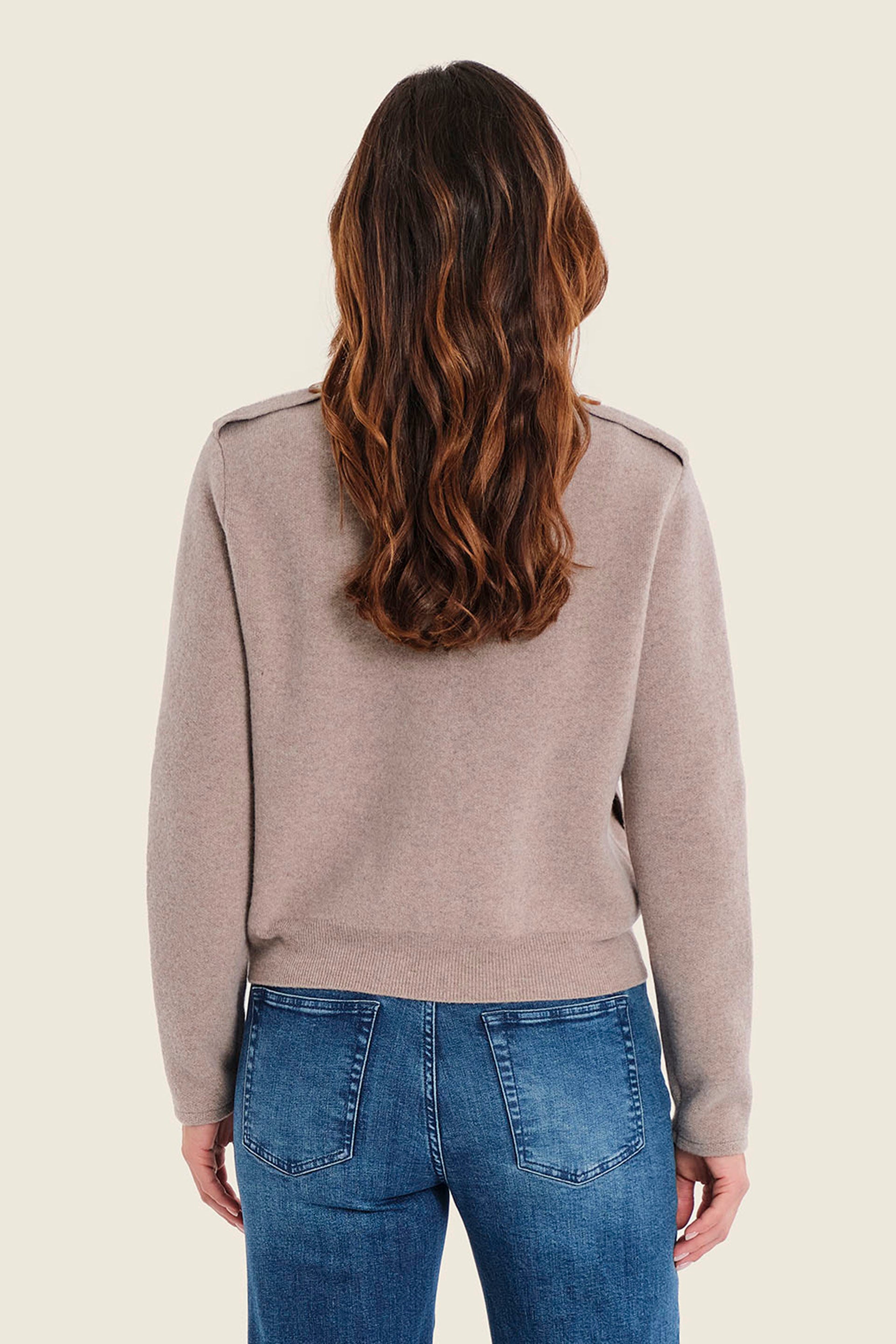 Strickjacke aus reiner Wolle mit Paspeltaschen, Hellgrau