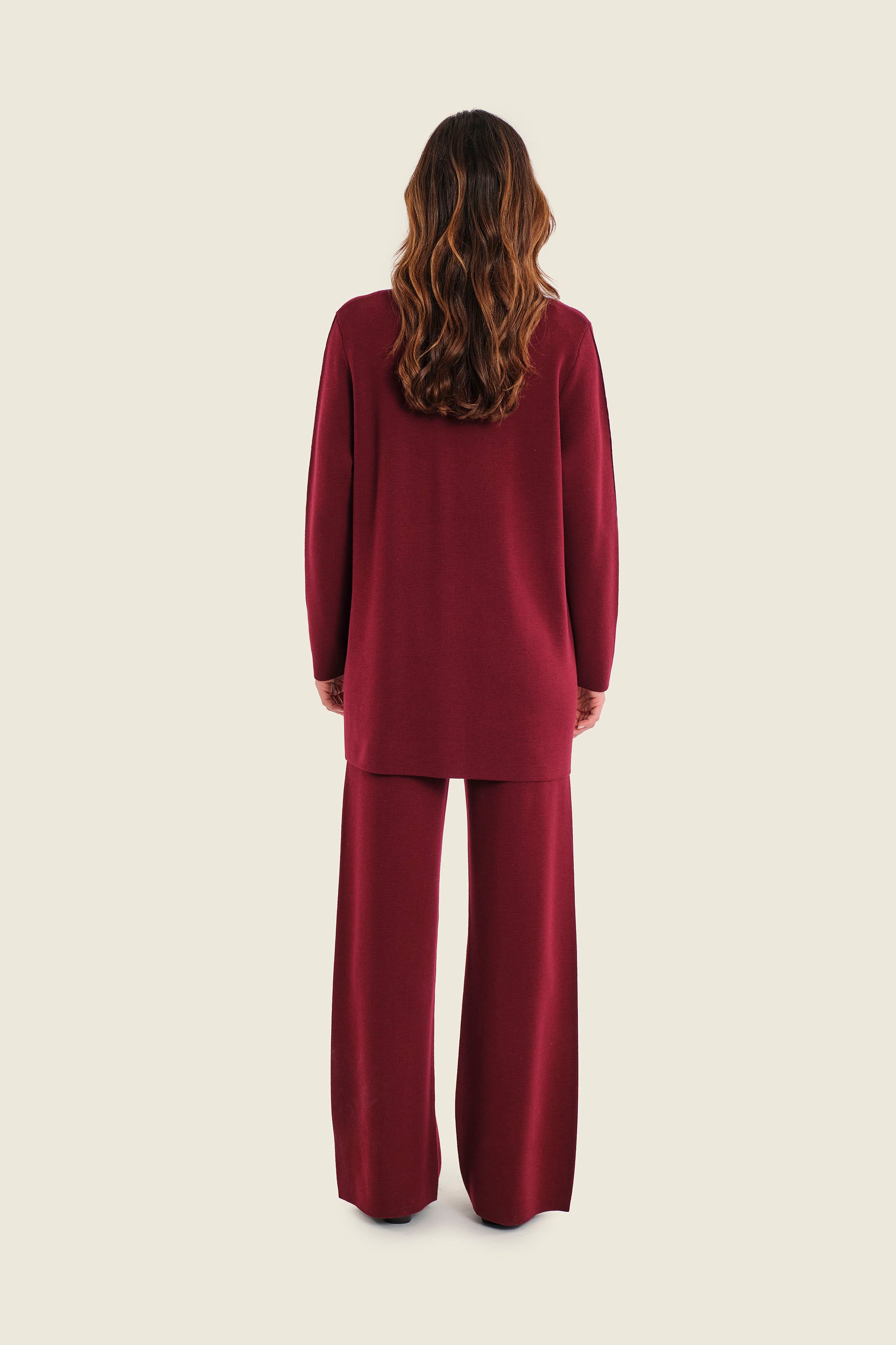 Lange Strickjacke mit Reverskragen, Rubinrot