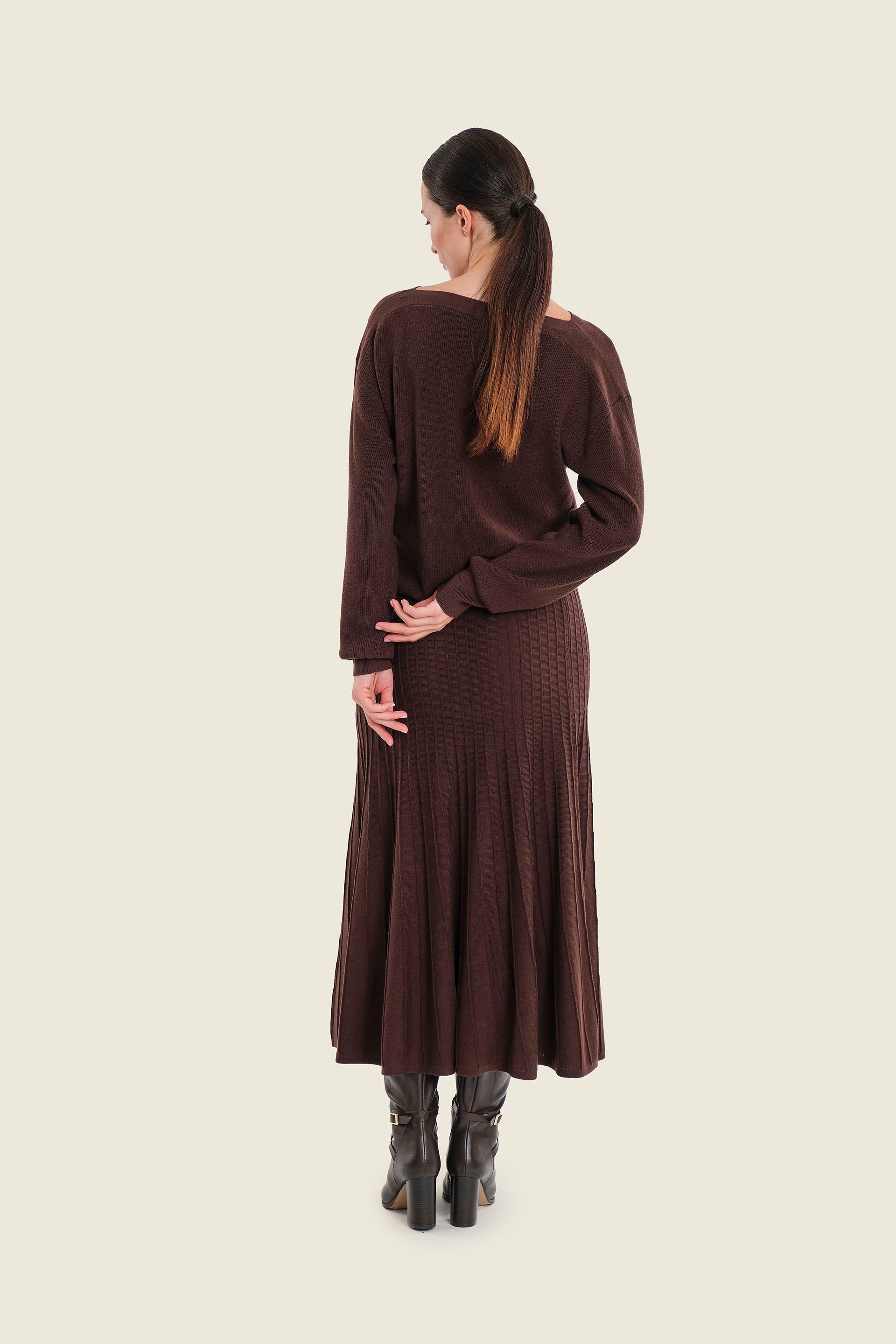 Faltenrock aus Strick mit breitem Bund, Kaffeebraun
