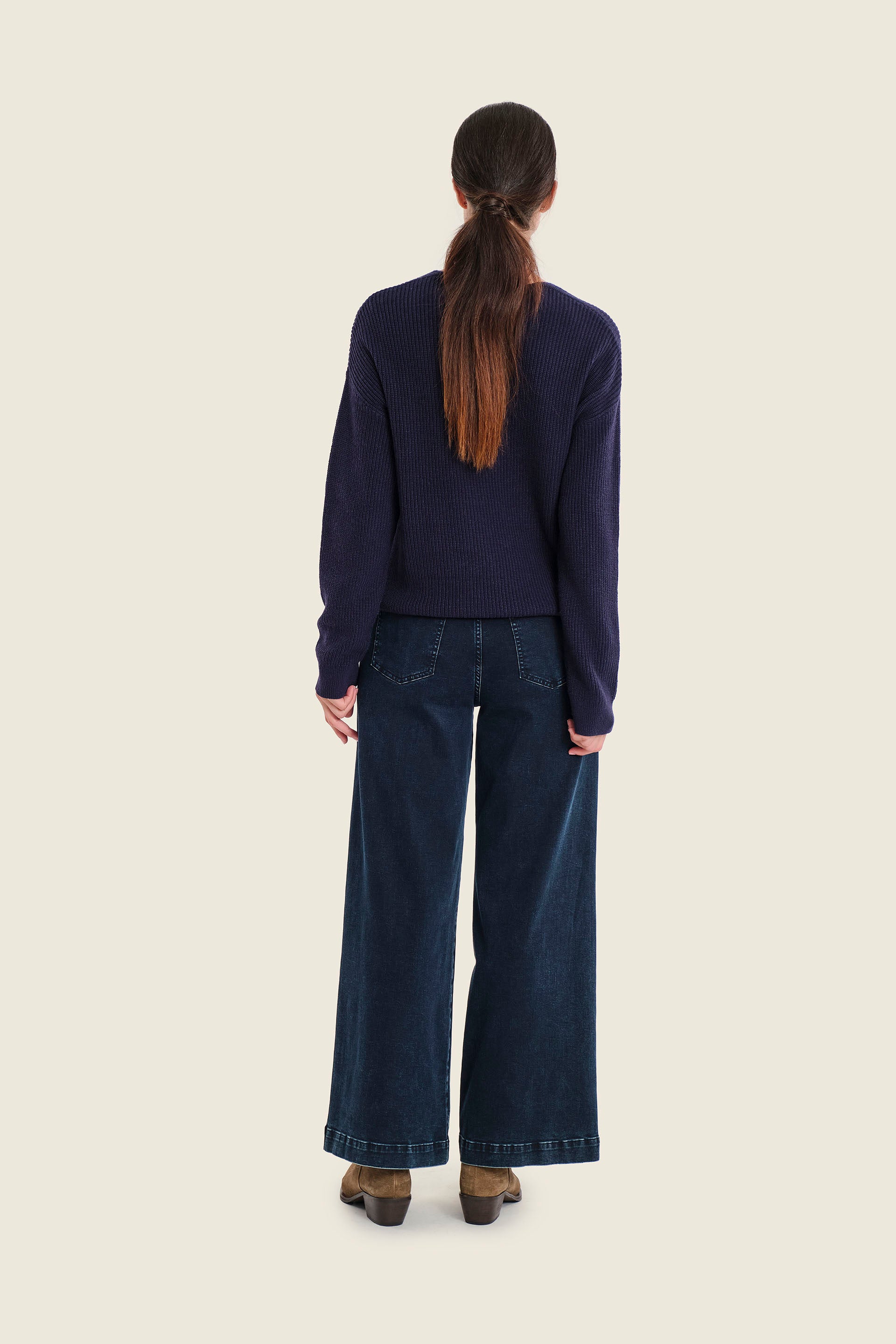 Pullover mit V-Ausschnitt und Rippeinsätzen, Marineblau