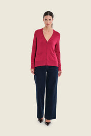 Strickjacke mit V-Ausschnitt und Kontrastbündchen, Rubinrot
