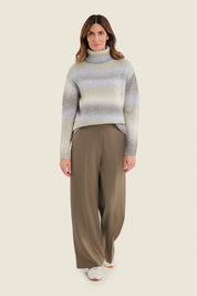 Pullover mit Farbverlauf und Stehkragen, Moosgrün