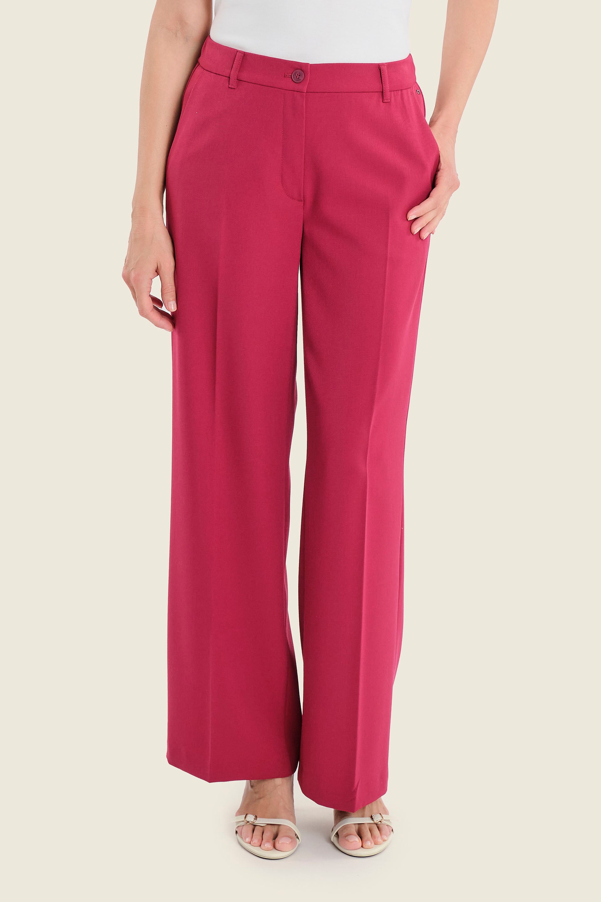Weite Stoffhose mit Bügelfalte, Rubinrot