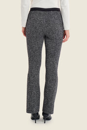 Ausgestellte Hose mit Bügelfalte, Schwarz-Weiß Jacquard