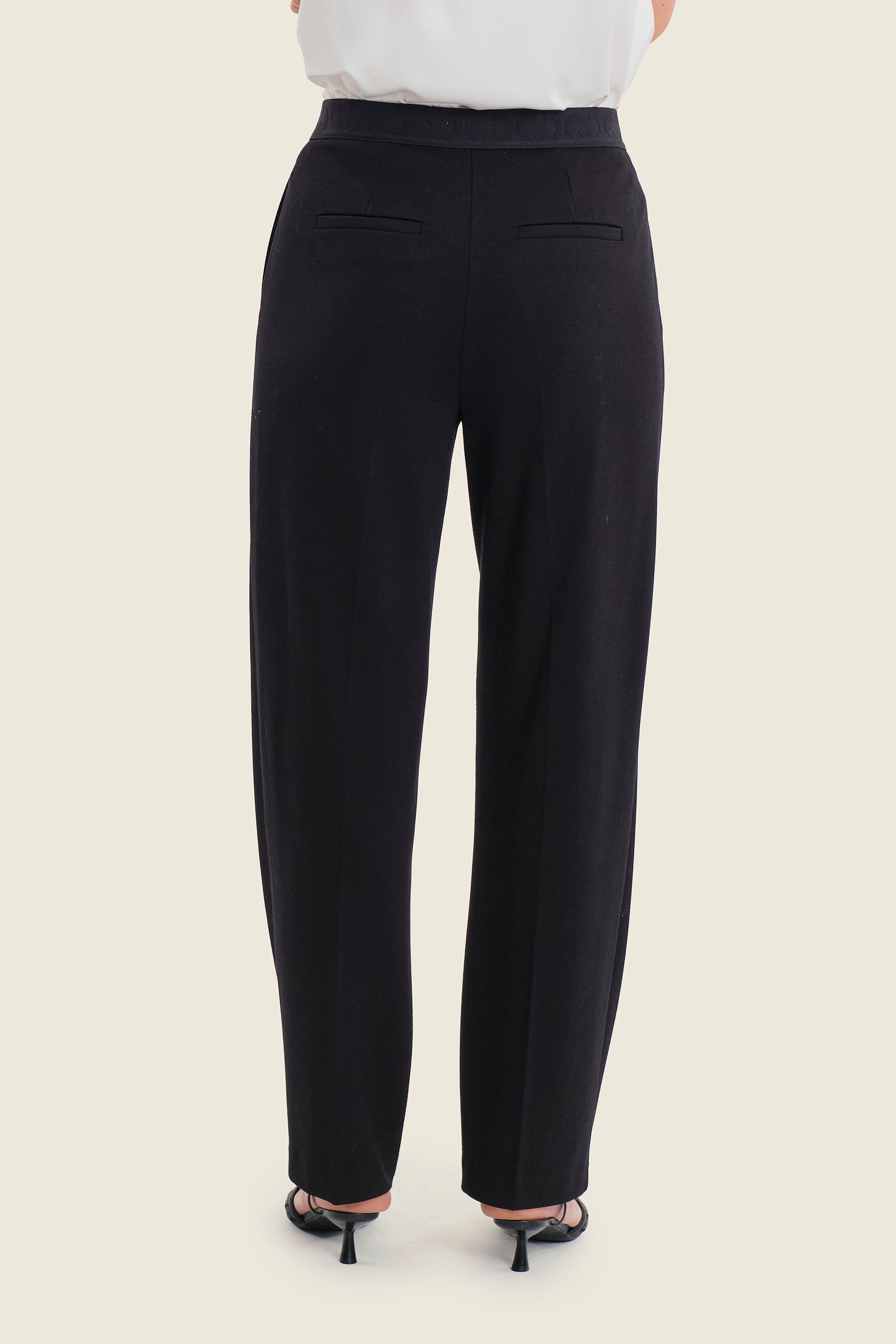 Hose aus Punto-Milano-Jersey mit geradem Bein, Schwarz